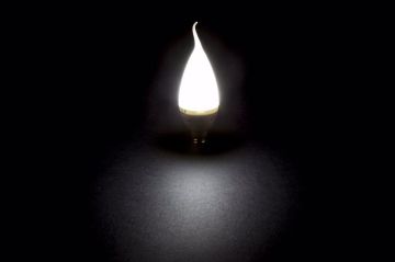 Noas 7 Watt Led Buji Ampul Beyaz Işık YL96-1701-B
