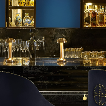 Noas Atina Şarjlı Dokunmatik Masa Lambası 3 Renk Yanma Modlu Gold Renk YL86-1230