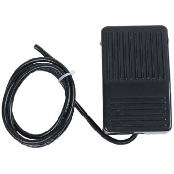 Momentum Plastik 2M Kablolu Ayak Pedalı Mpd-15050