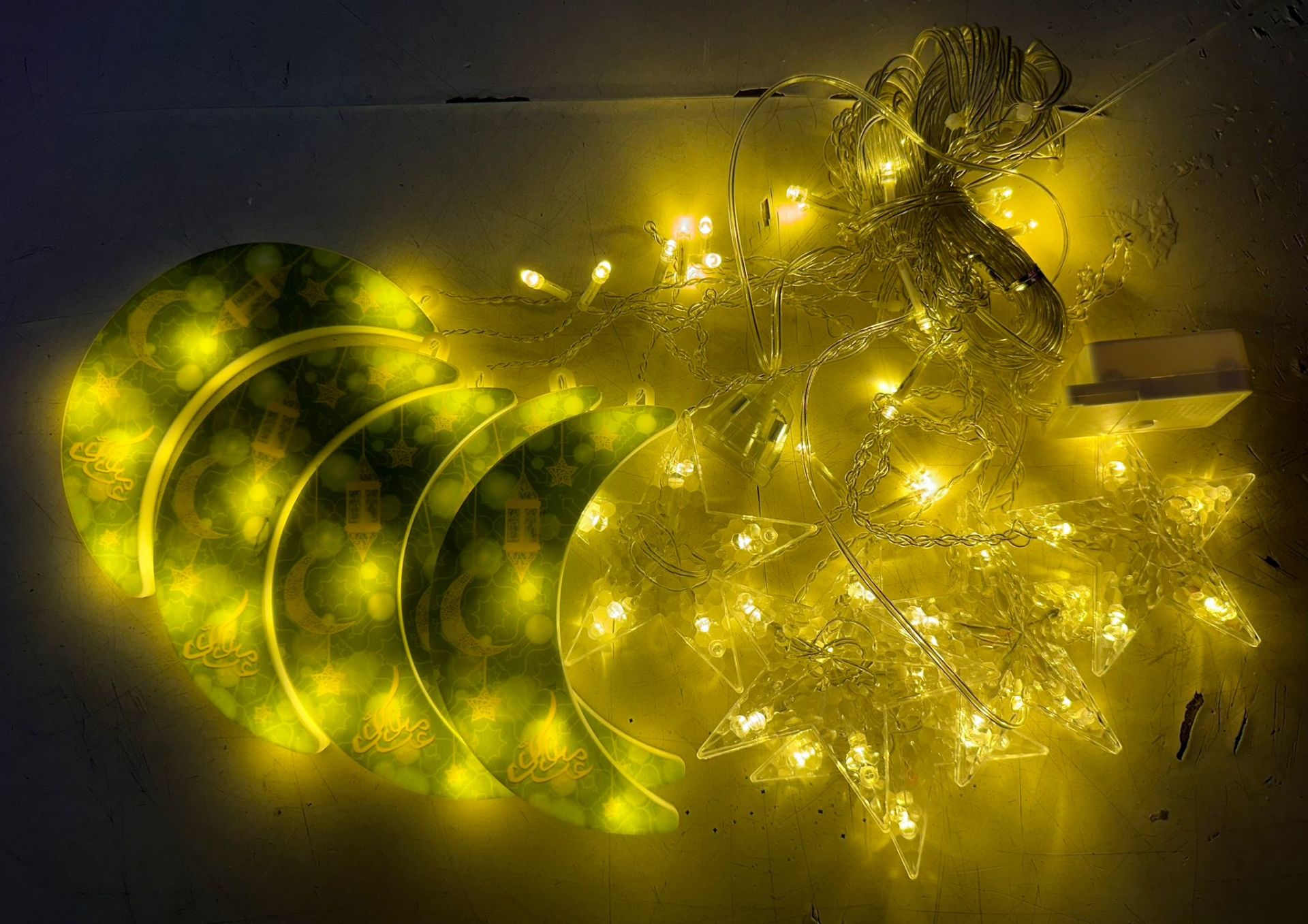 Animasyonlu Ay Yıldız ve Yıldız Set Led Perde Yılbaşı Süsü 60-90 Cm 3 Metre Ay Yıldız ve Yıldız Süsleme SNC-709-4